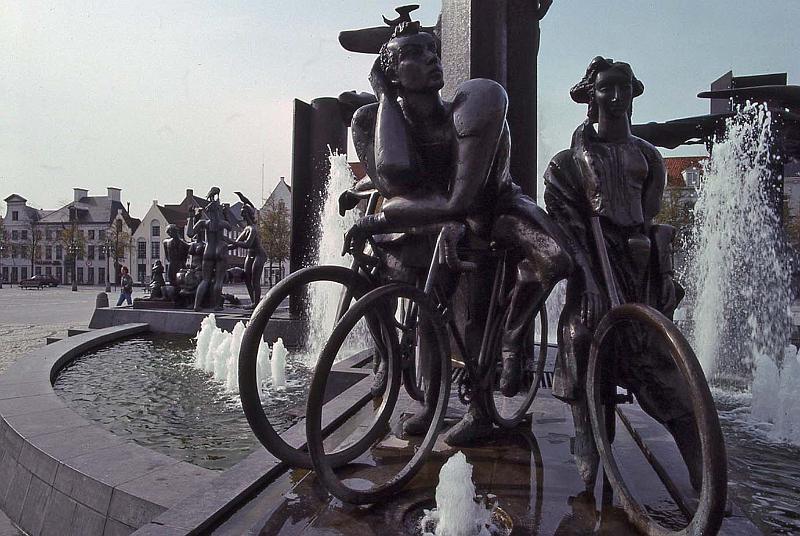 WT 2000 262-38 Belgium.jpg